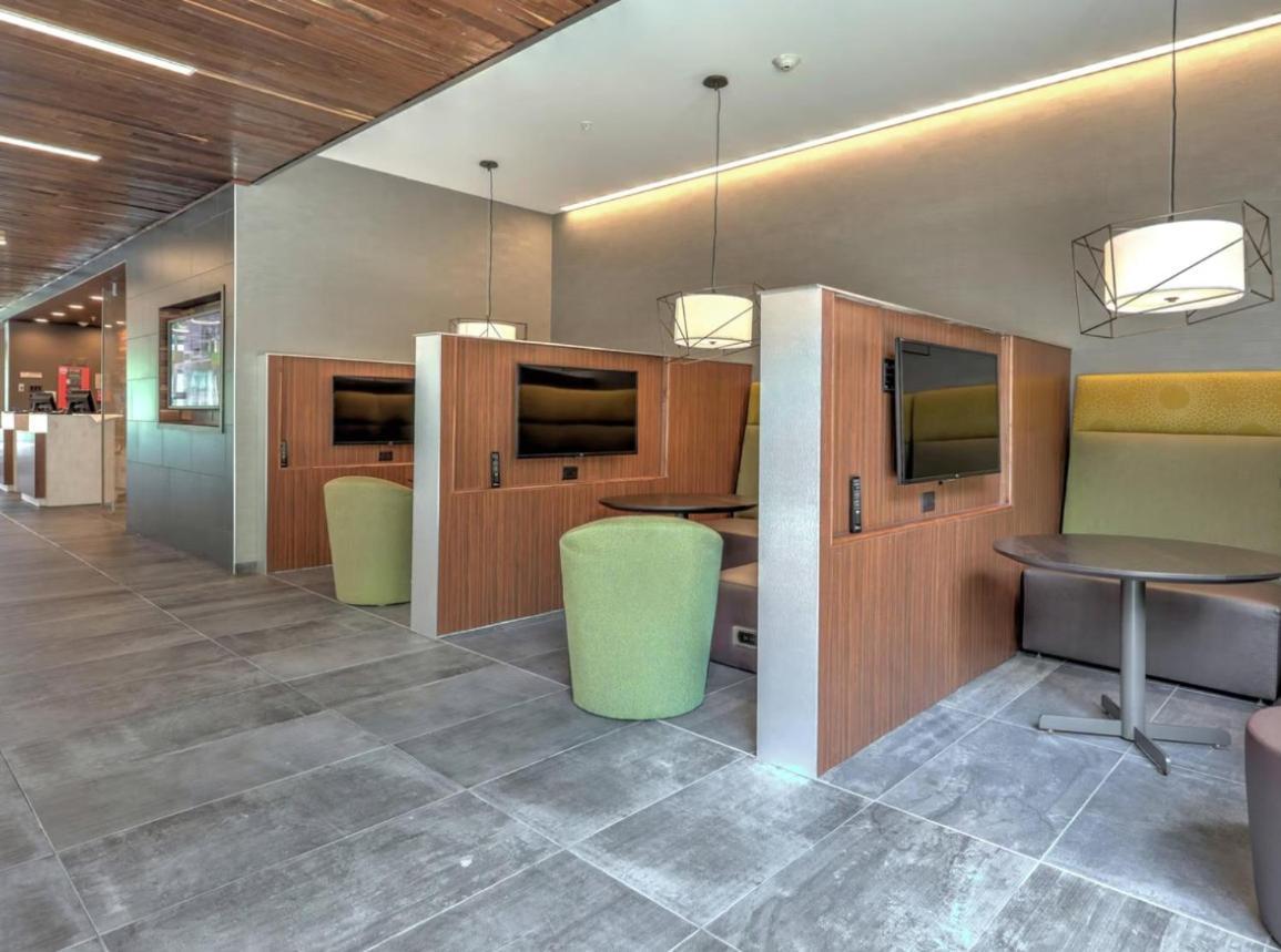Courtyard By Marriott Deptford Almonesson