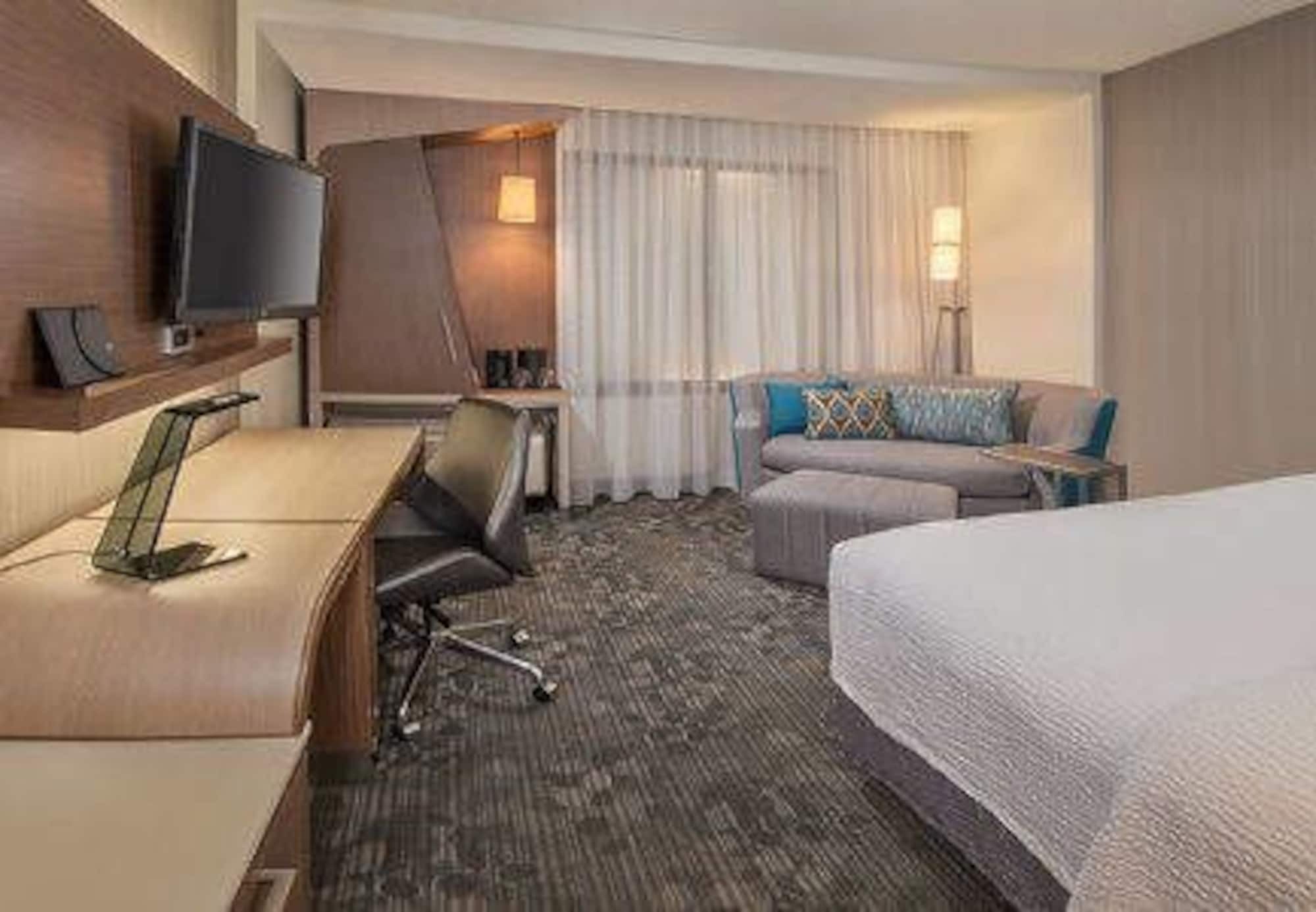 Courtyard By Marriott Deptford Hotel Almonesson